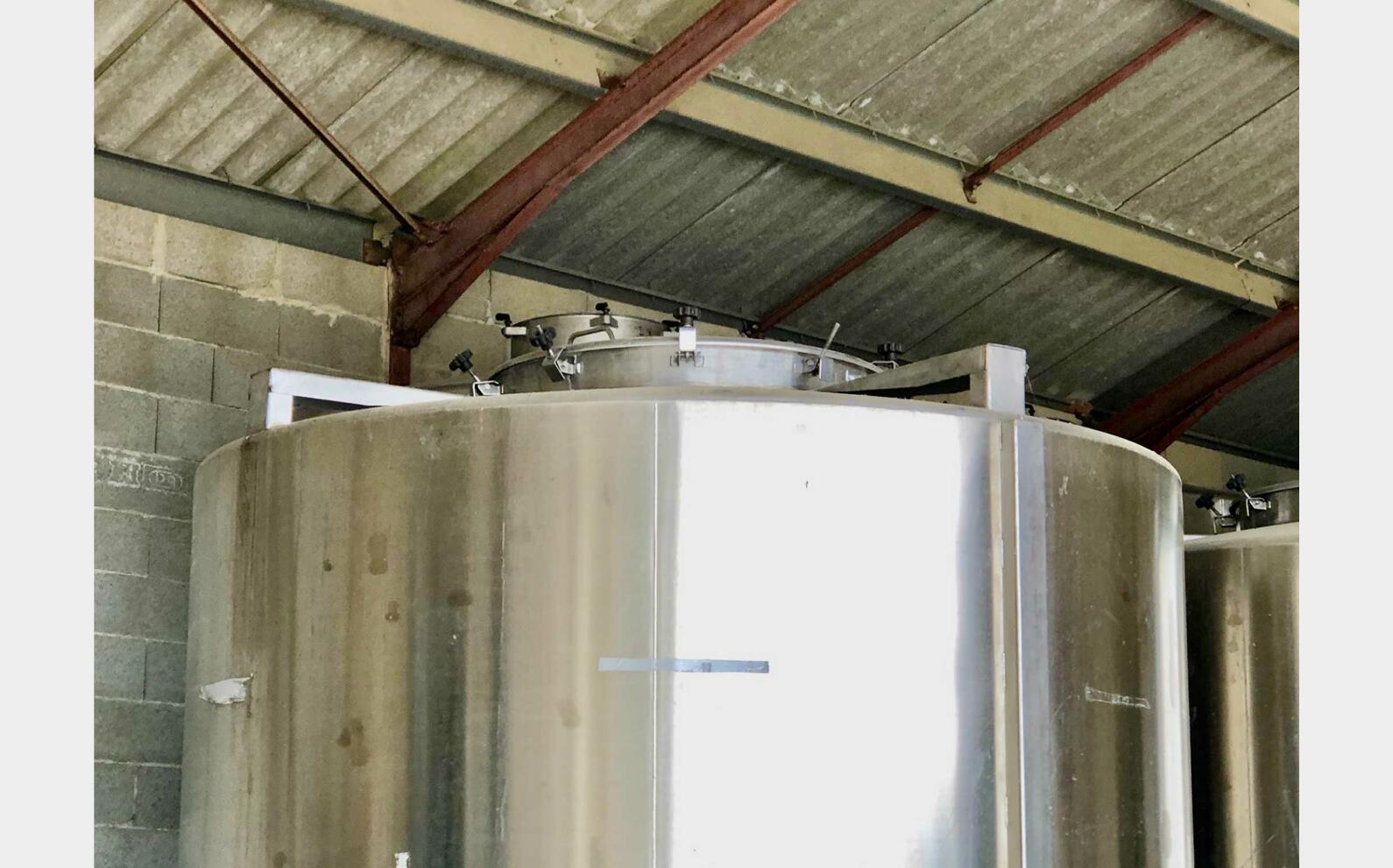 Cuve inox - Sur pieds 100 HL (10 000 litres) CTM