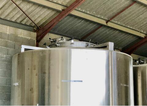 Stainless steel tank on legs 100 HL (10 000 liters) CTM