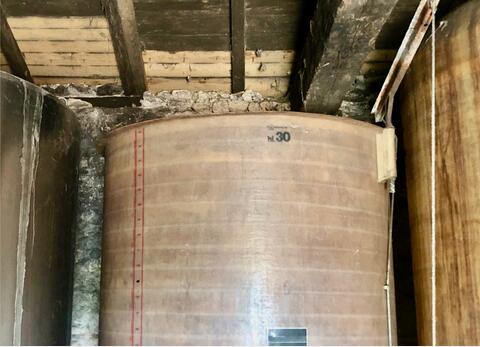 Fiberglass tank - On legs 30 HL (3 000 litres)