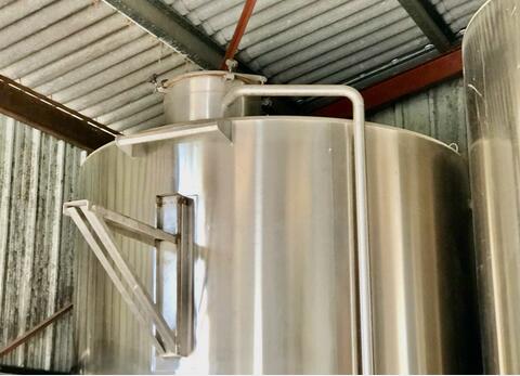 Stainless steel tank - On legs DABRIGEON 100 HL (10 000 liters)