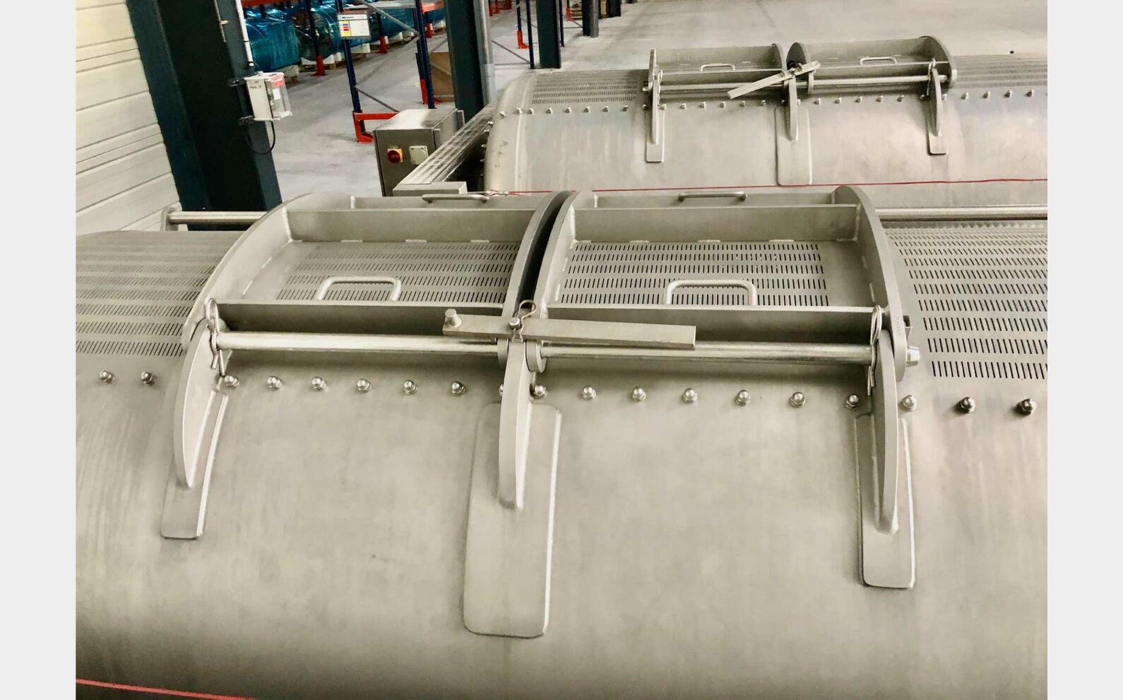 Pressoir - Cage ouverte 25 HL (2 500 litres) SUTTER
