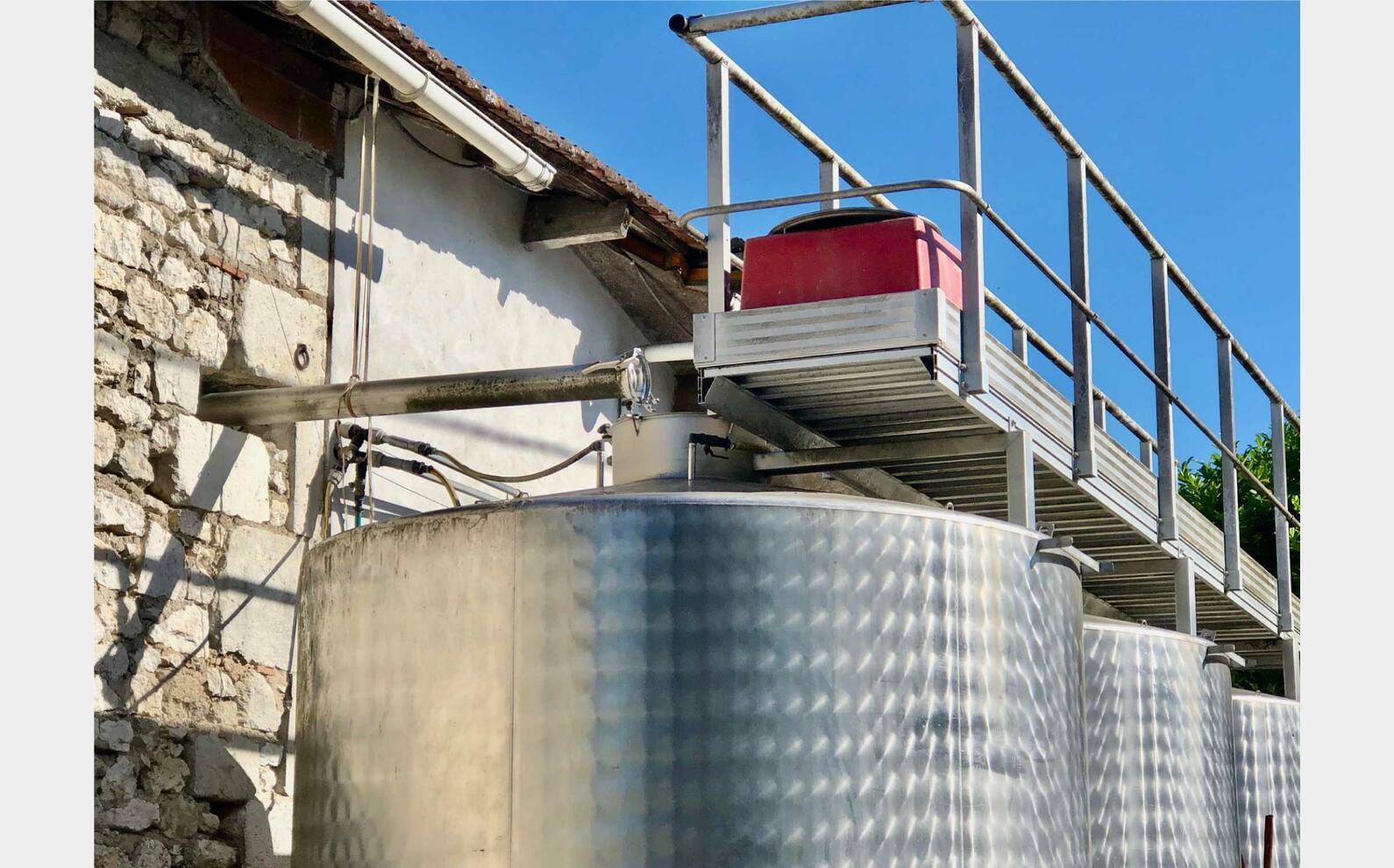 Cuve inox - Sur pieds 120 HL (12 000 litres) LAGOUARDE