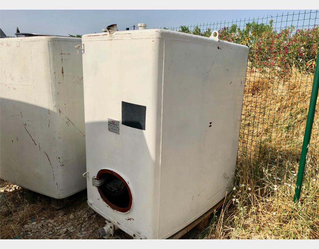 Cuve acier rev&ecirc;tu - Fond plat 12 HL (1200 litres)