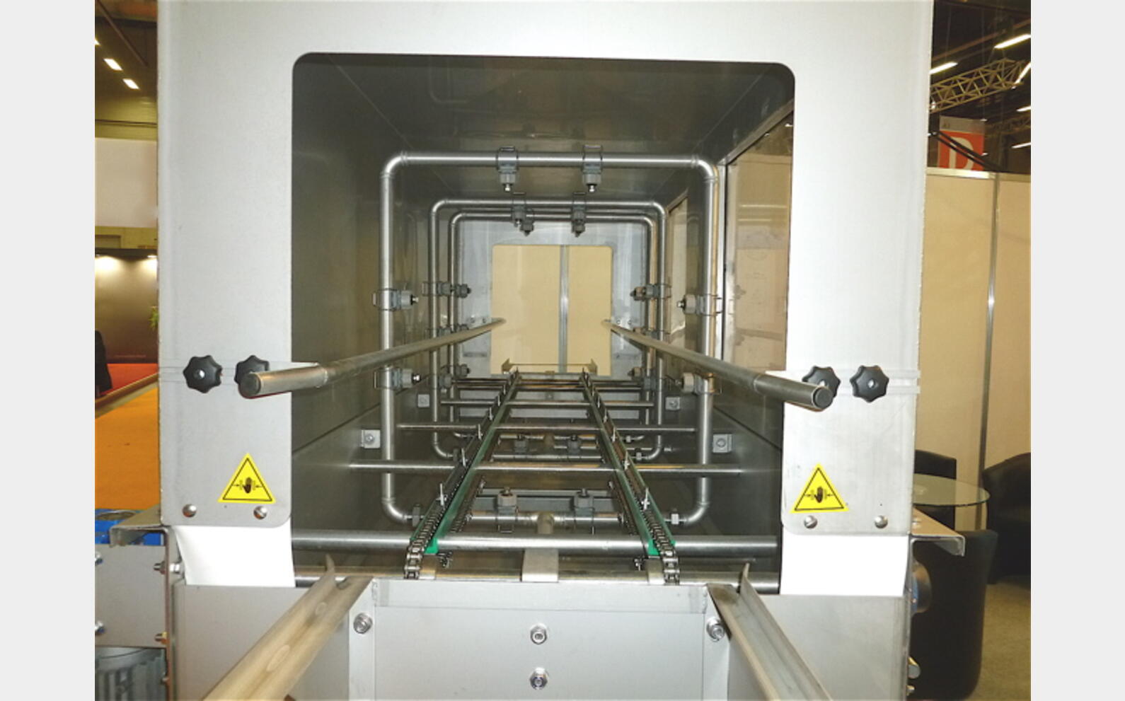 Tunnel de lavage de caisse MATERIEL NEUF Mod&egrave;le : TLC