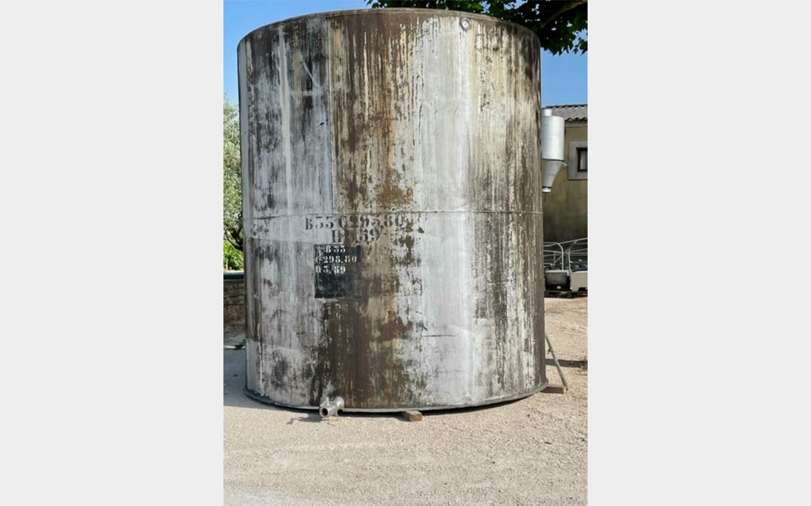 Stainless steel tank - Flat bottom 300 HL (30 000 litres)