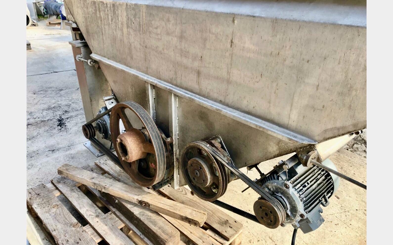 Stainless steel weighing bucket 8 tons PERA