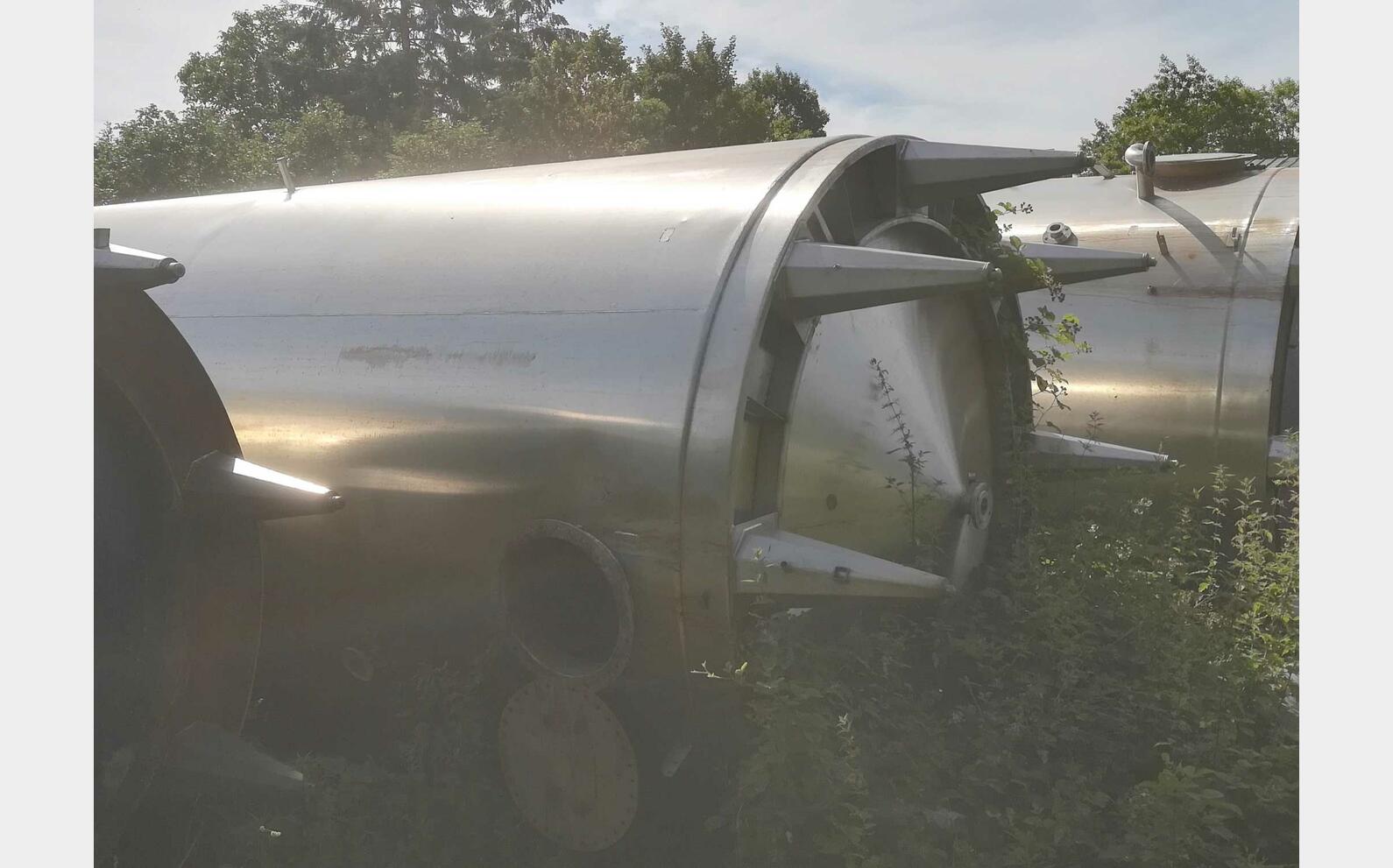 Cuve agit&eacute;e inox