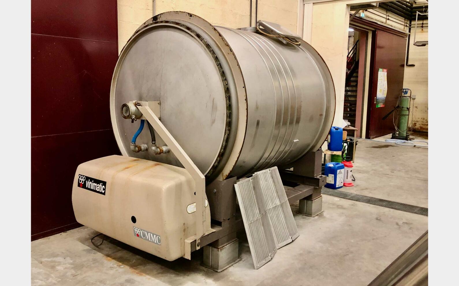 Cuve inox - Vinification 65 HL (6 500 litres)