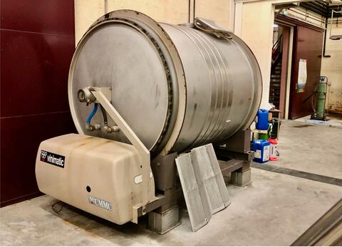 Stainless steel tank - Vinification  65 HL (6 500 liters)