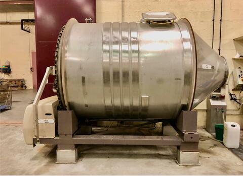 Stainless steel tank - Vinification  65 HL (6 500 liters)