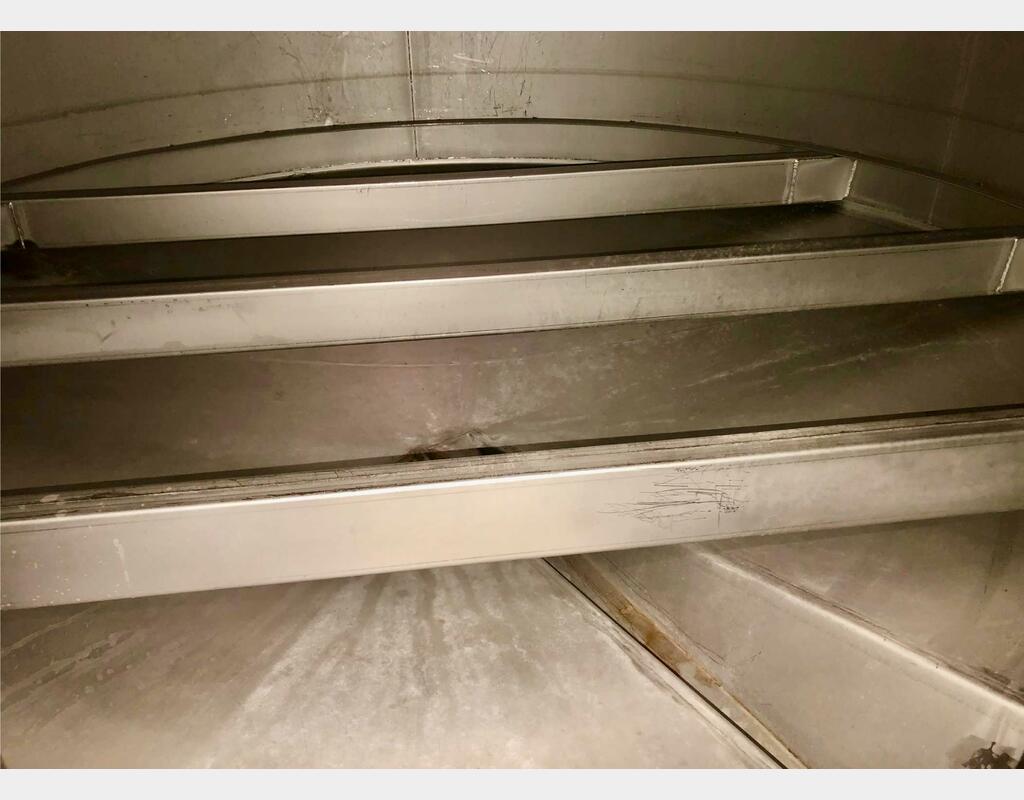Cuve inox fermée - Fond conique sur pieds