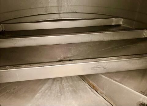 Cuve inox fermée - Fond conique sur pieds