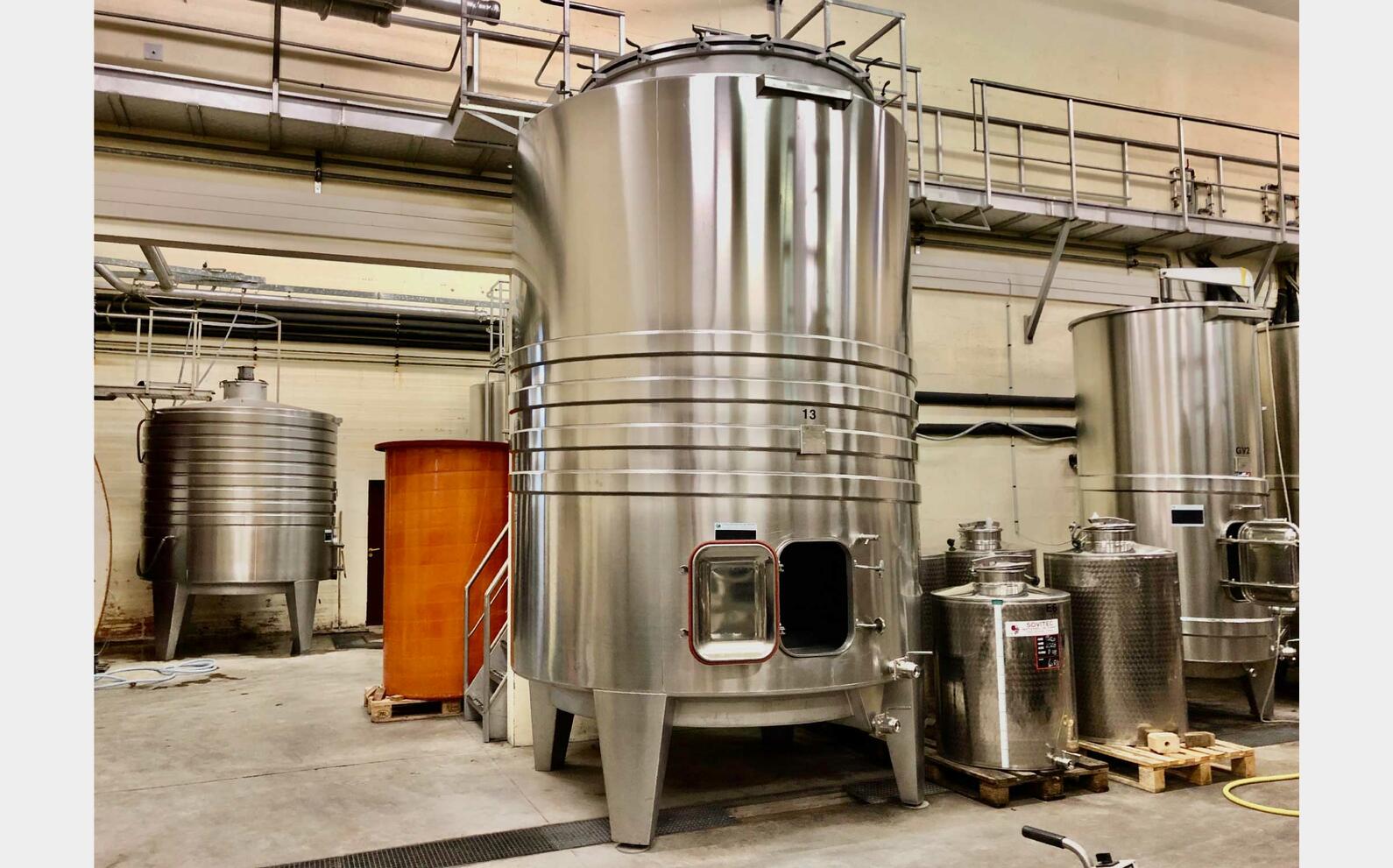 Stainless steel tank - Closed 140 HL (14 000 litres) CTM