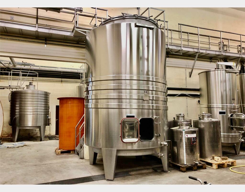 Cuve inox - Ferm&eacute;e 140 HL (14 000 litres) CTM