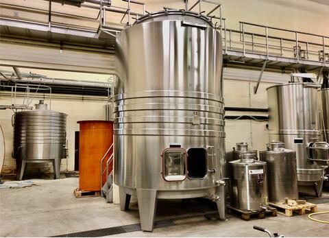 Stainless steel tank - Closed 140 HL (14 000 litres) CTM