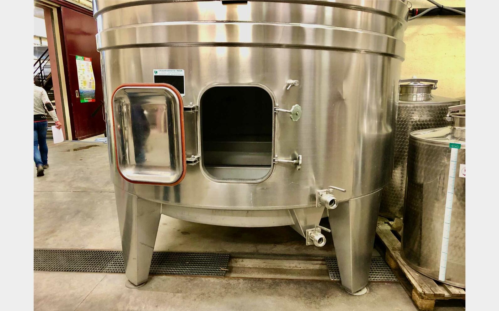Stainless steel tank - Closed 140 HL (14 000 litres) CTM