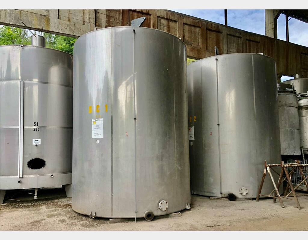 Stainless steel tank - Storage 300 HL (30 000 liters)