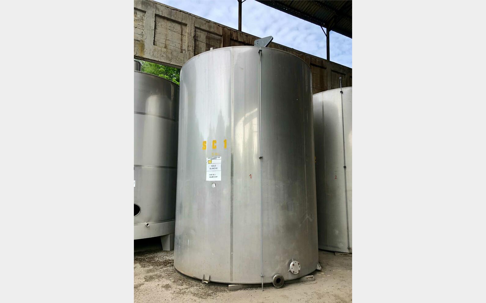 Stainless steel tank - Storage 300 HL (30 000 liters)