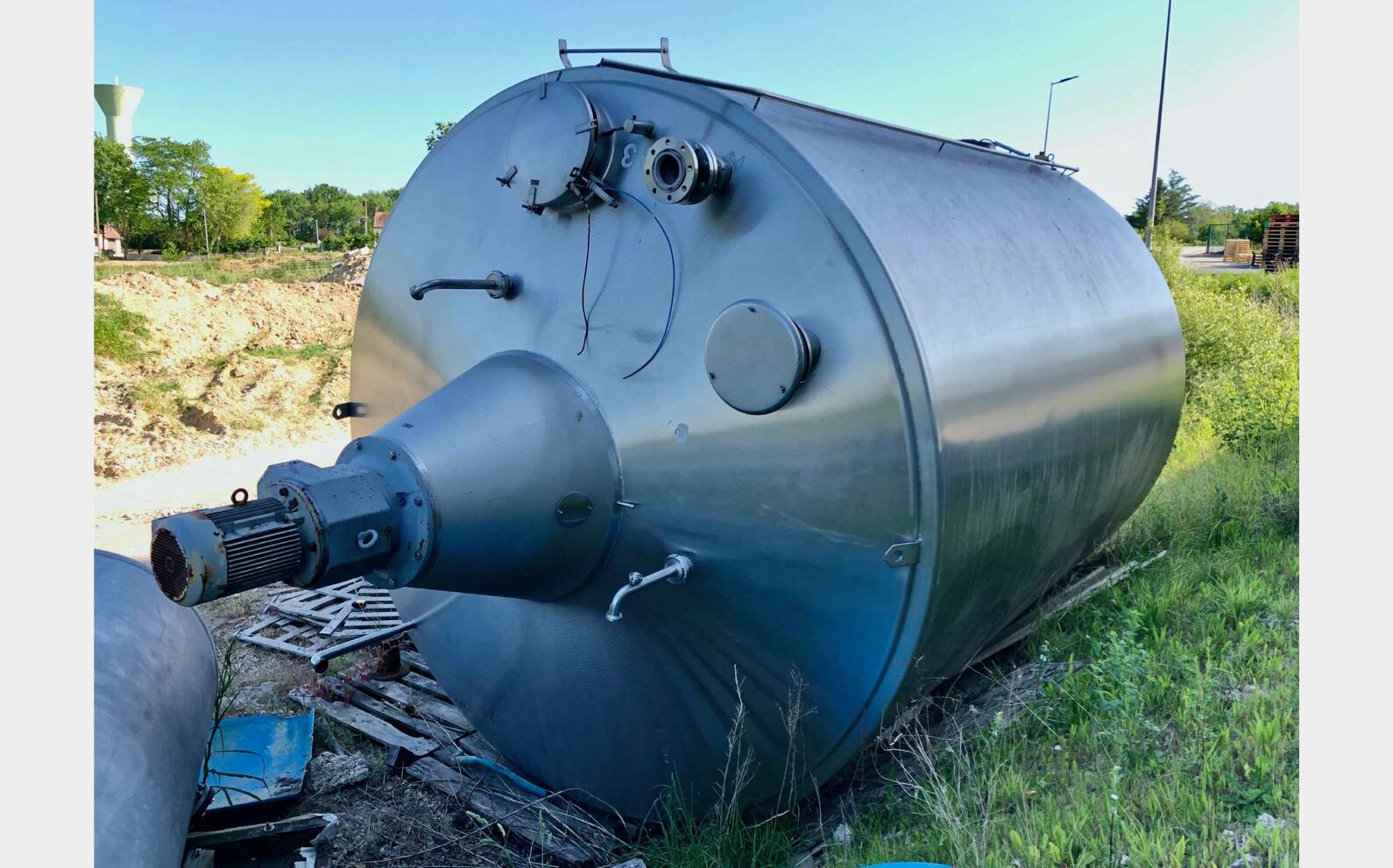 Cuve inox - Agit&eacute;e isol&eacute;e 200 HL (20 000 litres) PIERRE GUERIN