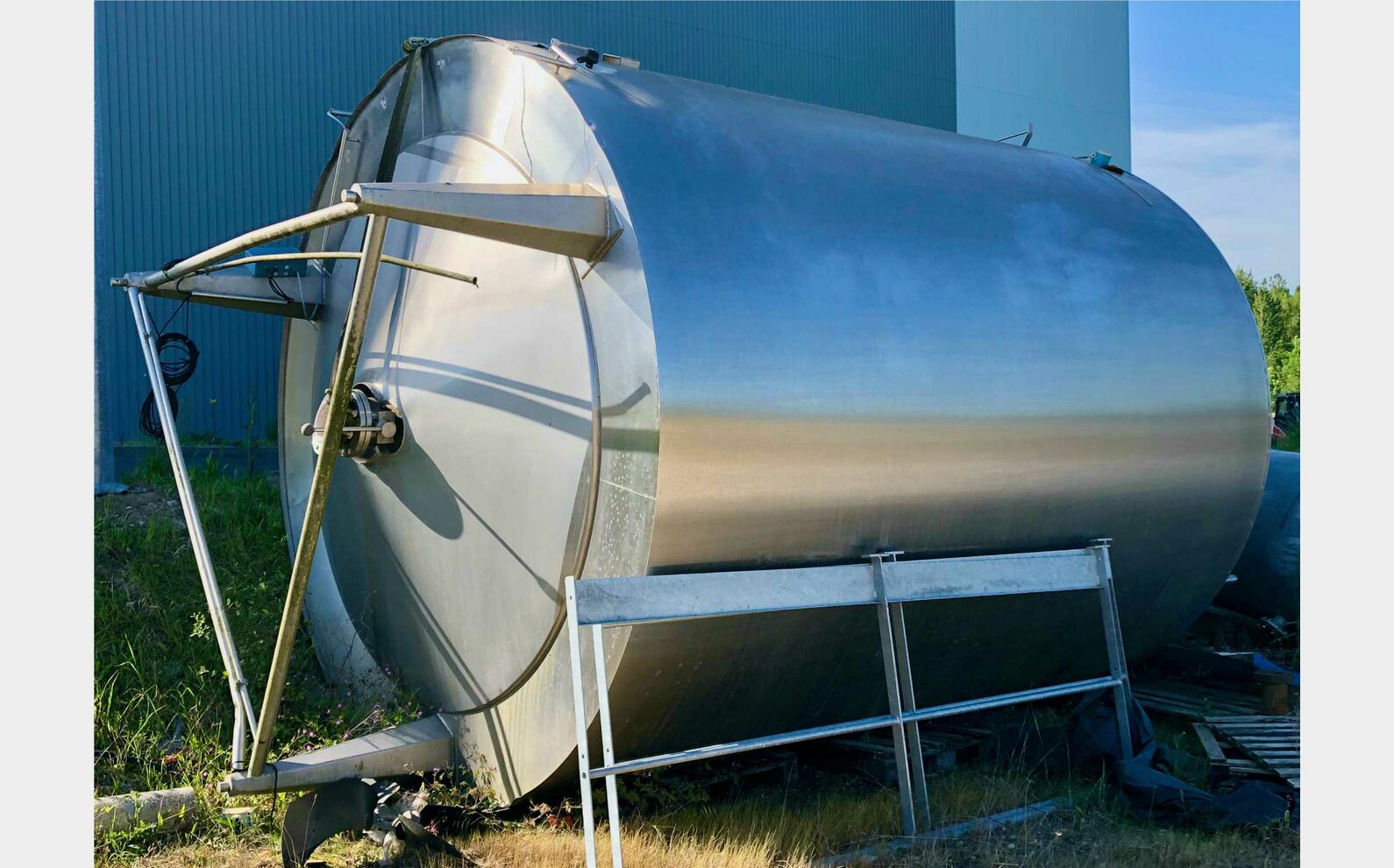 Cuve inox - Agit&eacute;e isol&eacute;e 200 HL (20 000 litres) PIERRE GUERIN