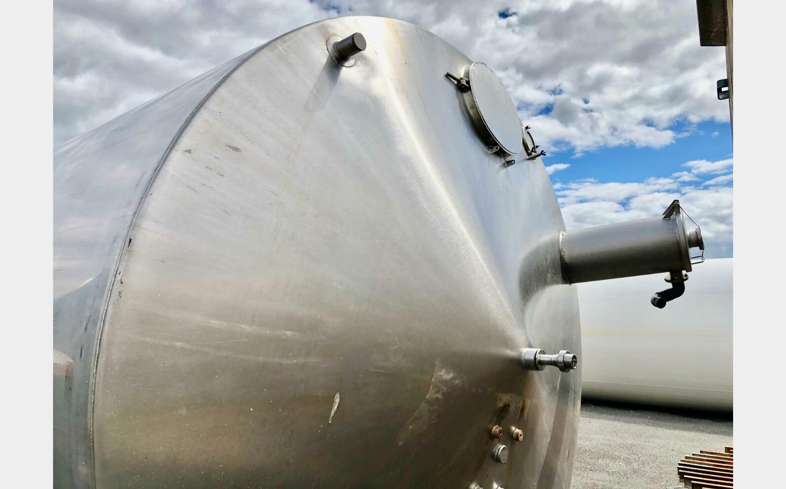 Stainless steel tank - Closed 312 HL (31 200 liters) ALFA LAVAL