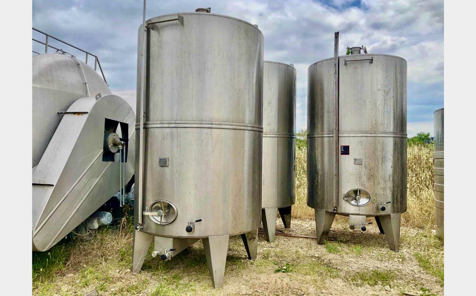 Cuve inox - Sur pieds 105 HL (10 500 litres) GD INDUSTRIES