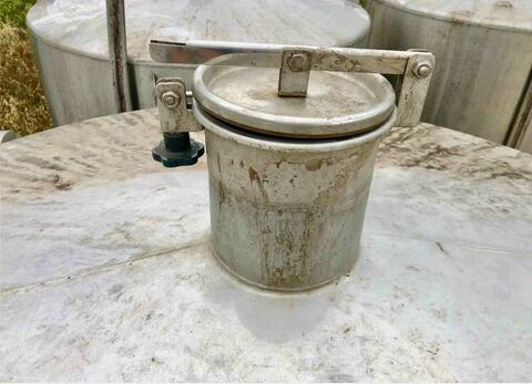 Stainless steel tank - On legs 105 HL (10 500 liters) GD INDUSTRIES