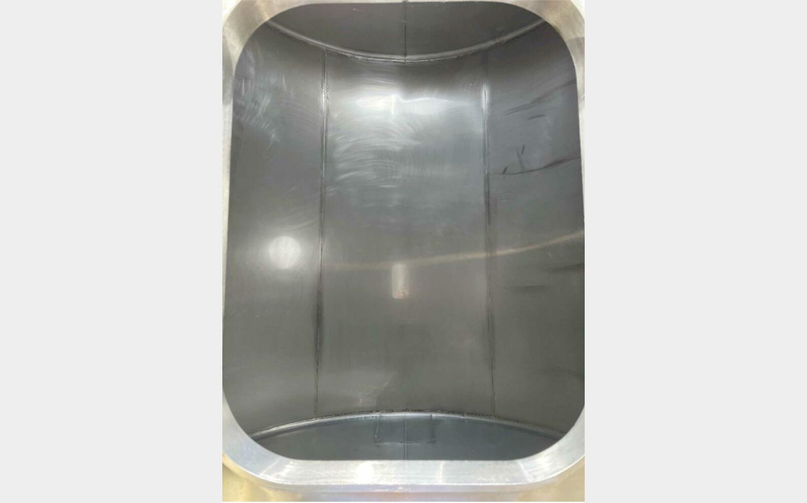 Stainless steel tank - Closed on feet 200 HL (20 000 liters) MANGEARD