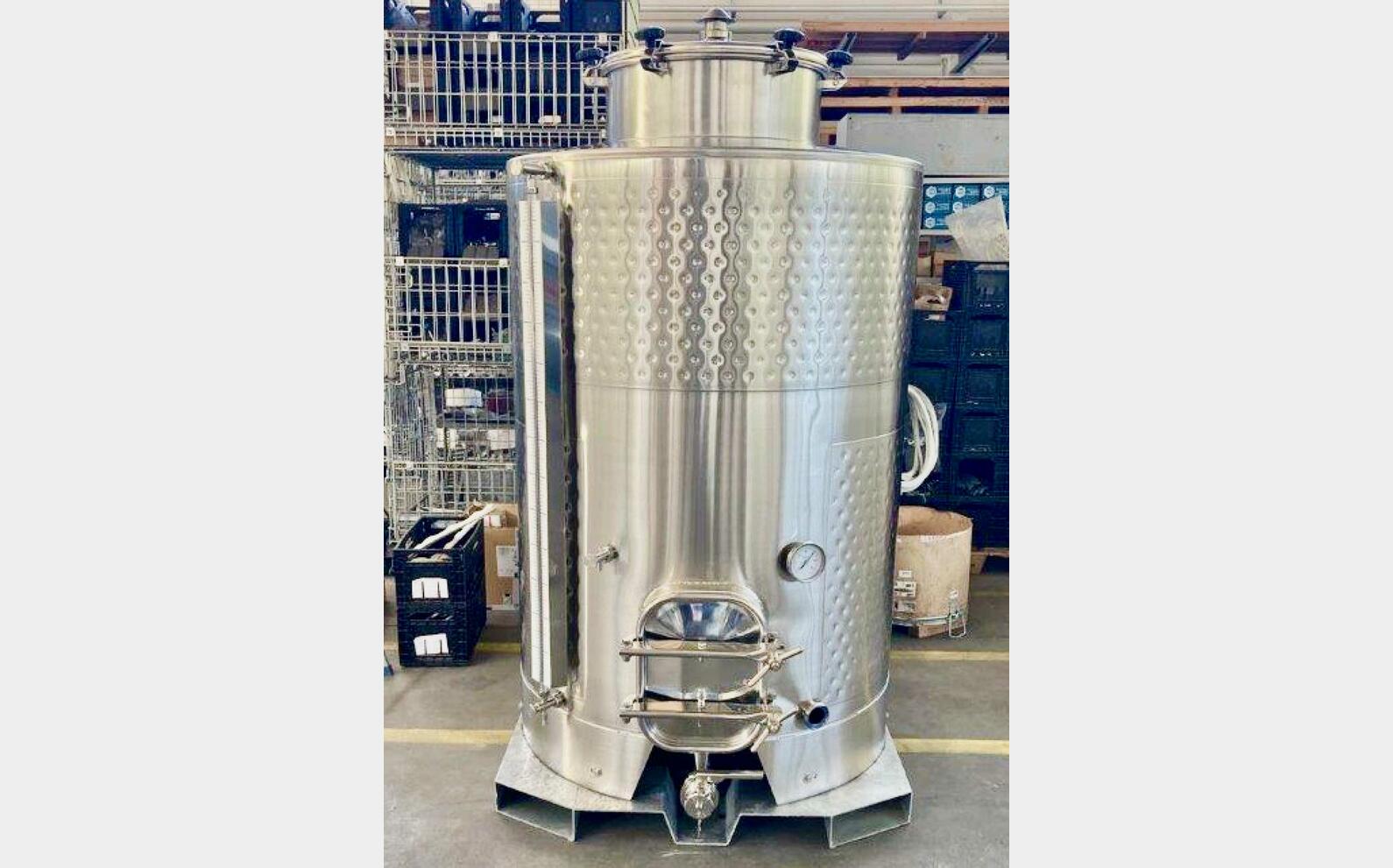 304 Stainless Steel Tank - Closed 17.50 HL (1 750 litres) ARSILAC