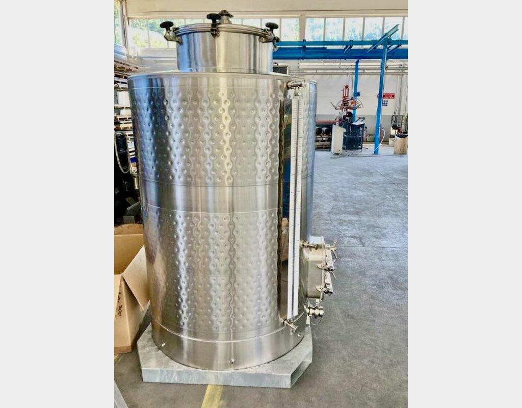 304 stainless steel tank  - Model SBPA1750TR SPEC