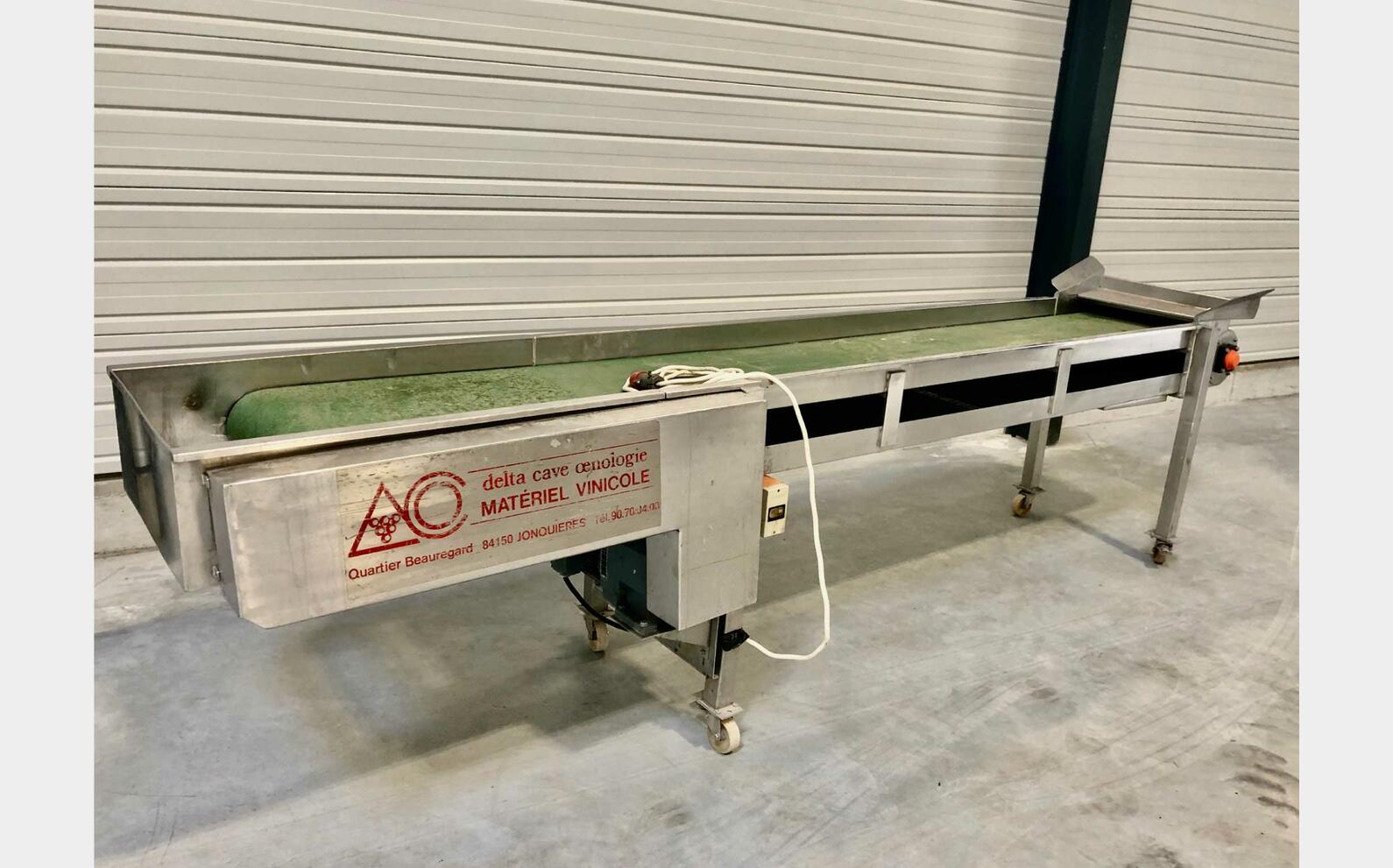 Tapis &eacute;levateur &agrave; tasseaux