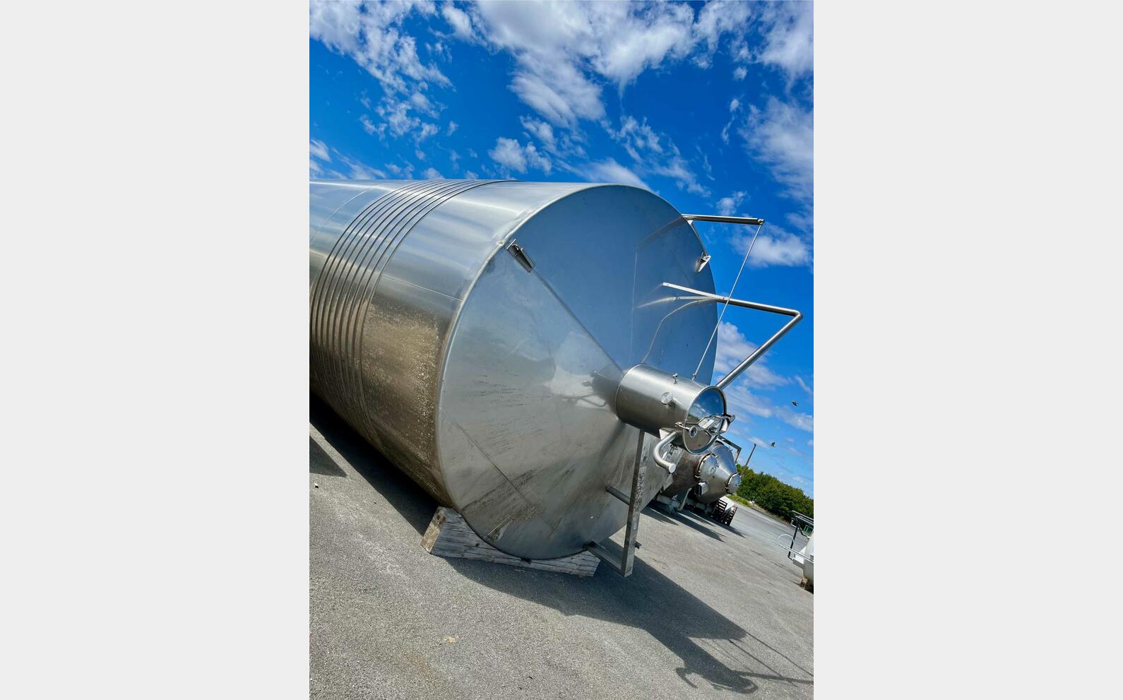 Stainless steel tank 316 1008 HL (100 800 liters) MVM