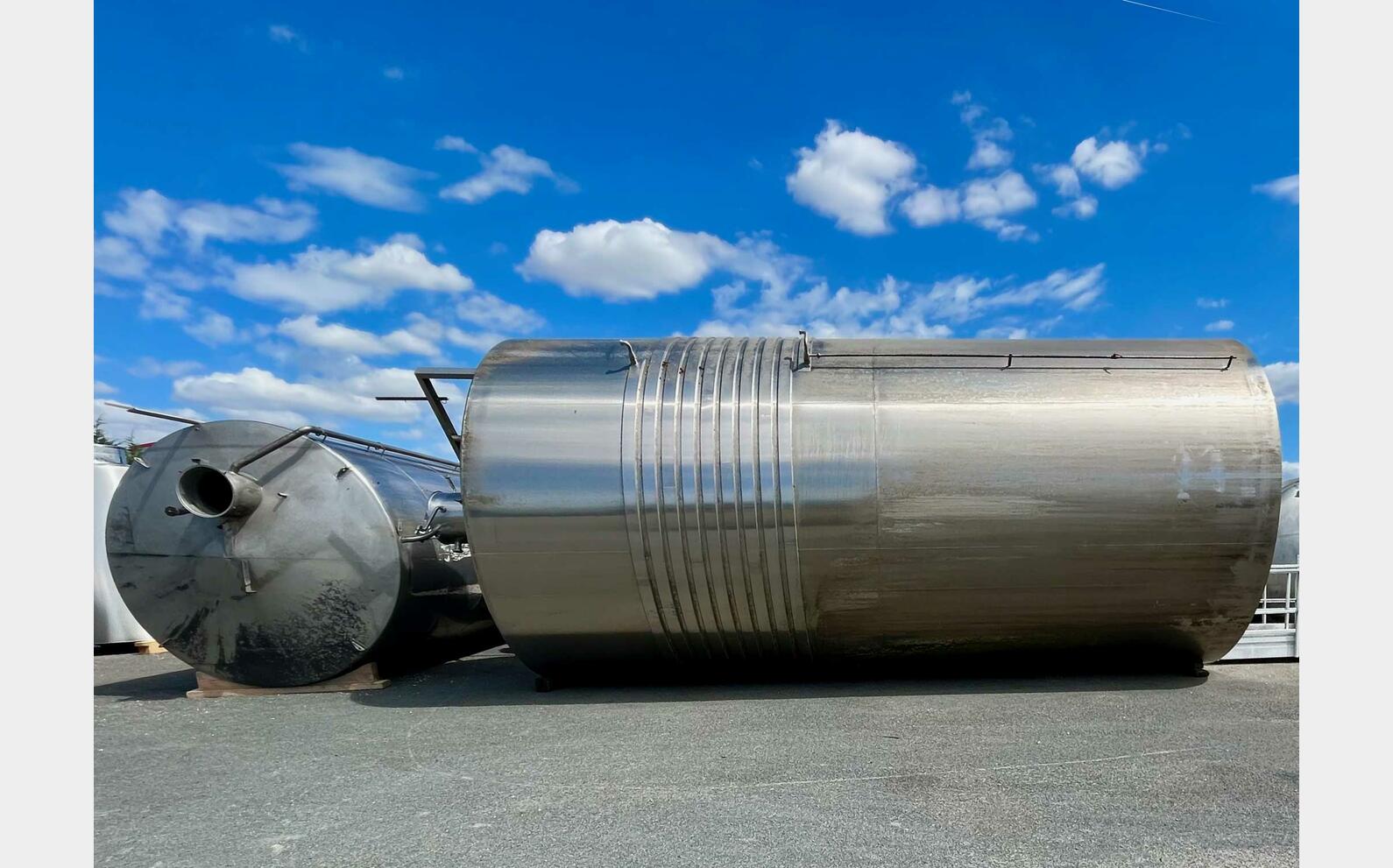 Stainless steel tank 316 1008 HL (100 800 liters) MVM