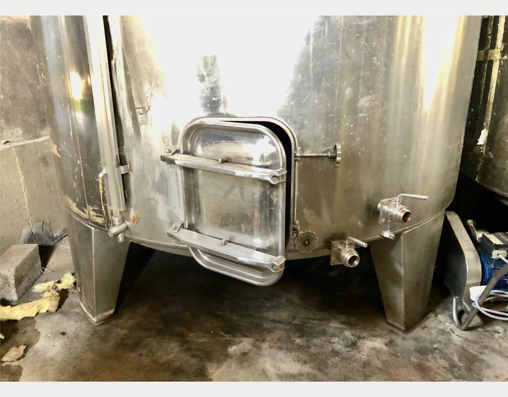 Cuve INOX fermée - Fond conique sur pieds