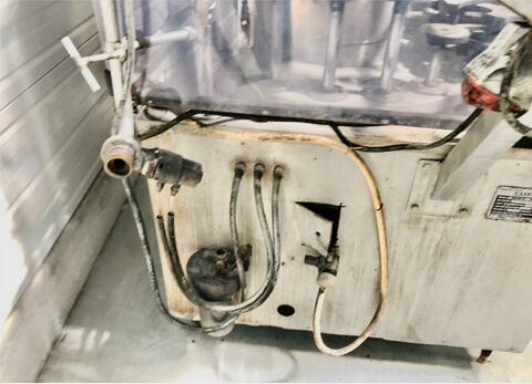 Filling and capping machine CLIFOM