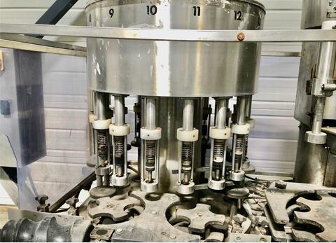 Filling and capping machine CLIFOM
