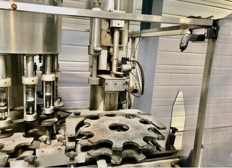 Filling and capping machine CLIFOM