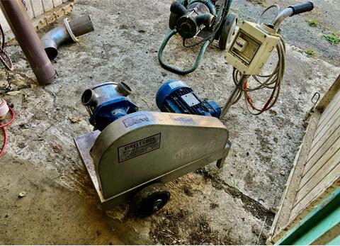 Impeller pump 90 > 180 HL/hour LIVERANI