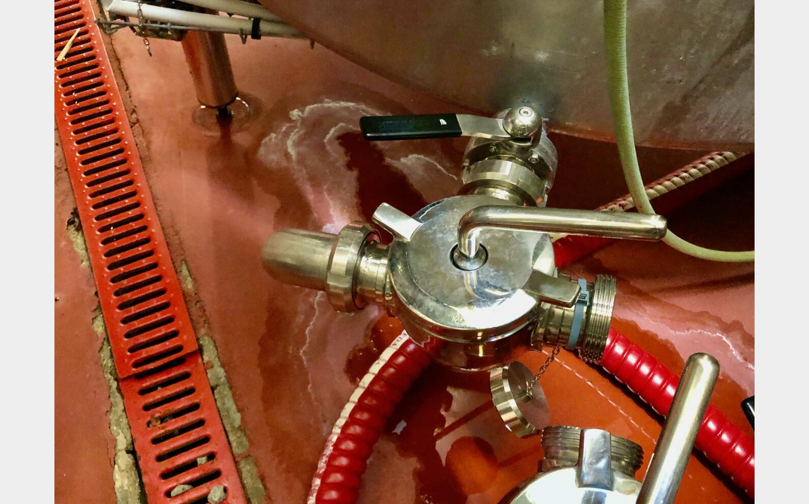 Cuve inox 304 - Ferm&eacute;e 65 HL (6 500 litres)