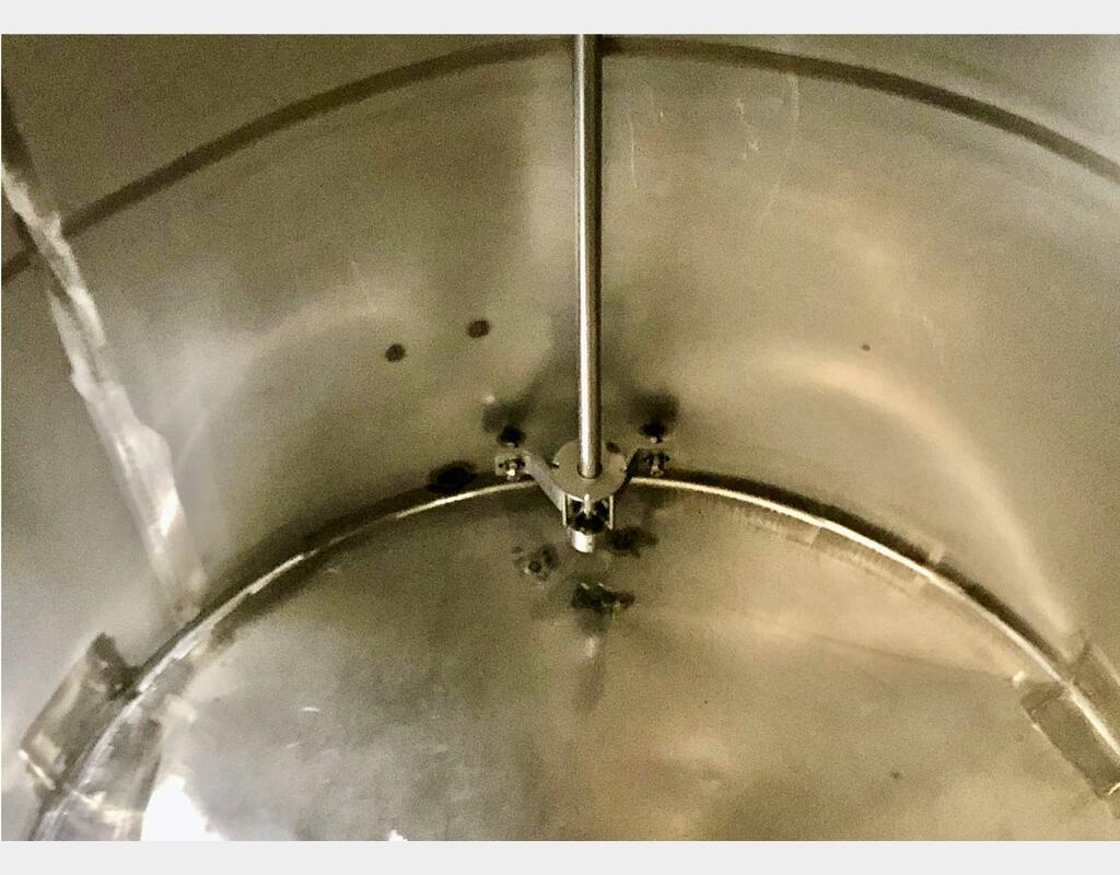 Stainless steel tank - Agitated