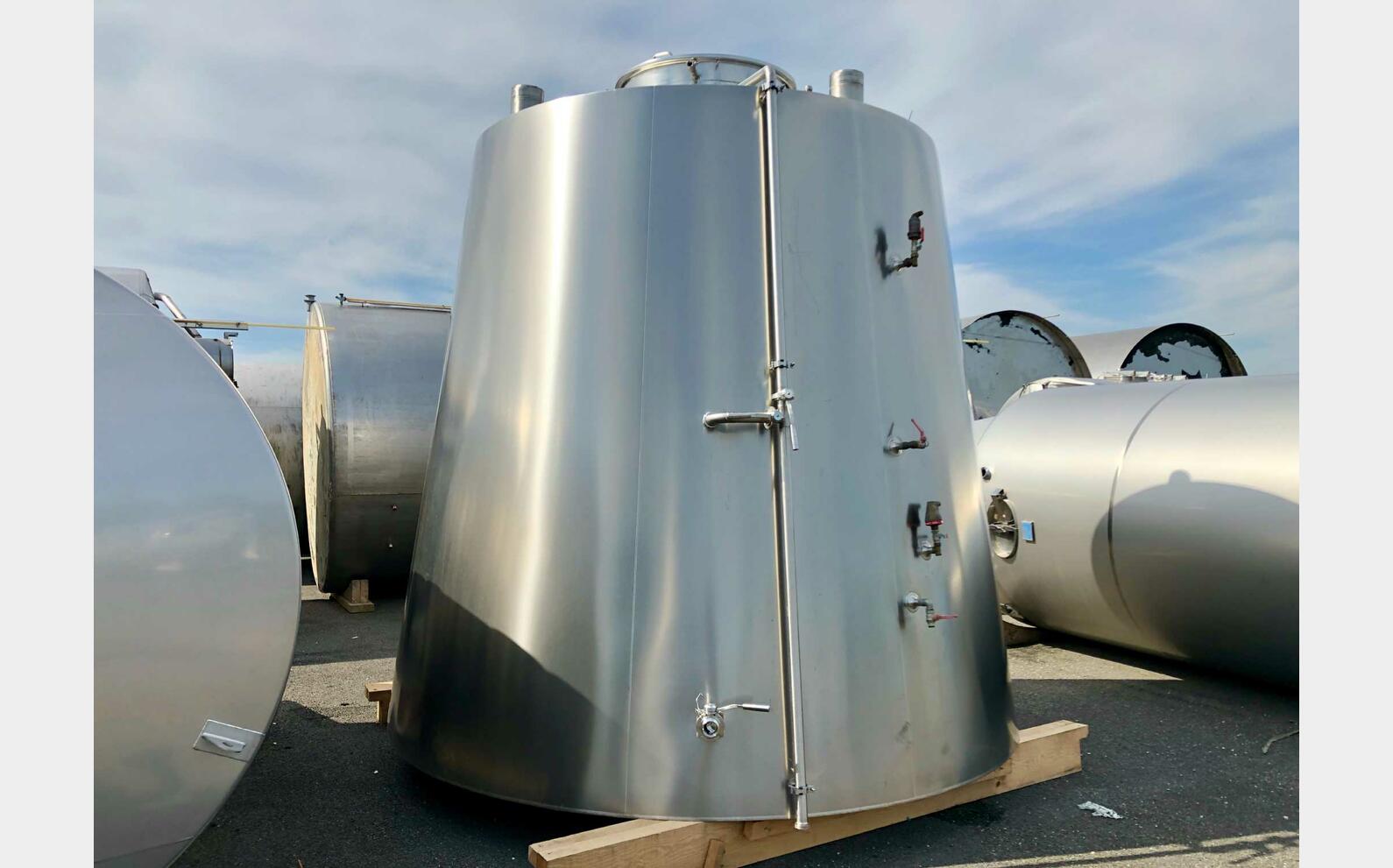 304 stainless steel tank - Tronconical 145 HL (14 500 liters) SERAP