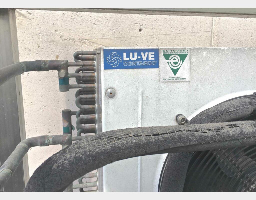 Cuve isolée avec compresseur - Volume : 60 hls (6 000 litres)