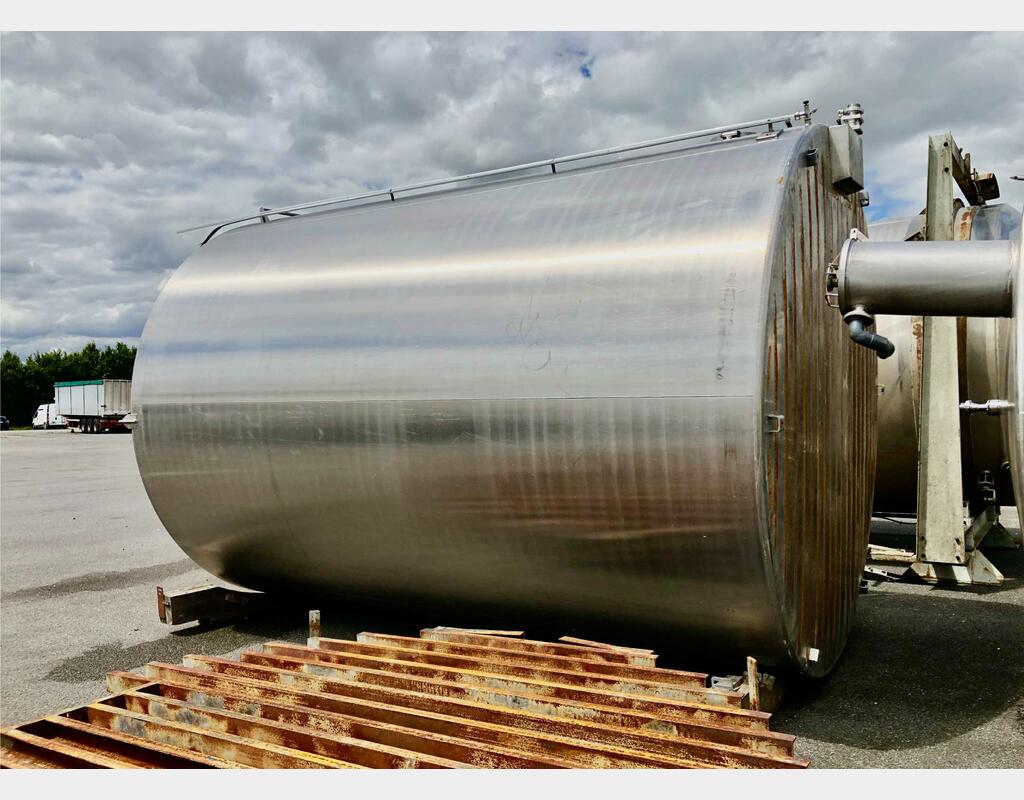 Cuve inox fermée - Fond plat sur chassis
