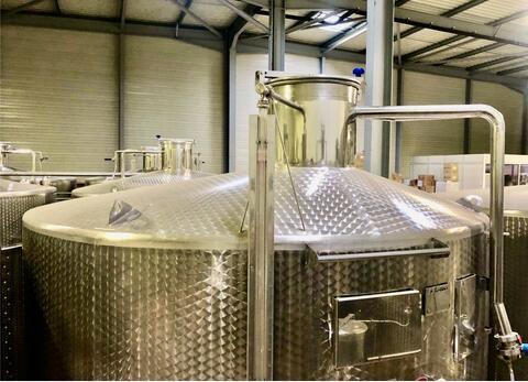 Stainless steel tank - Temperature controlled 250 HL (25 000 litres) LETINA