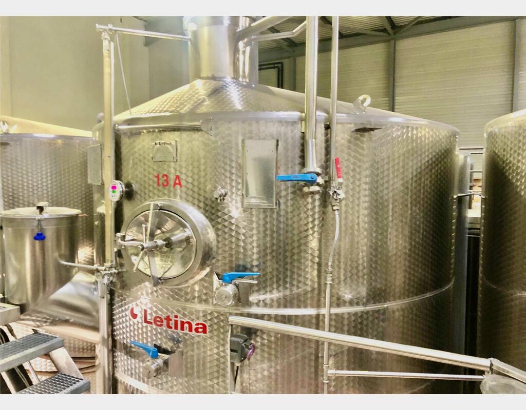 Stainless steel tank - Temperature controlled 250 HL (25 000 litres) LETINA