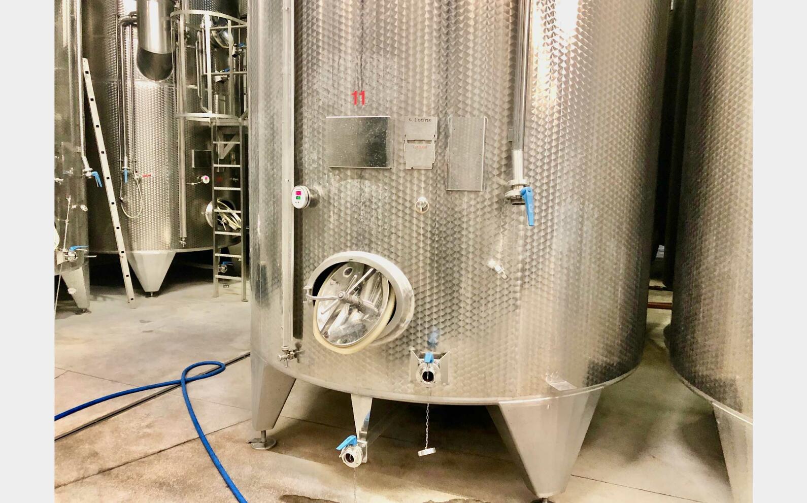 Cuve inox - Thermor&eacute;gul&eacute;e 270 HL (27 000 litres) LETINA