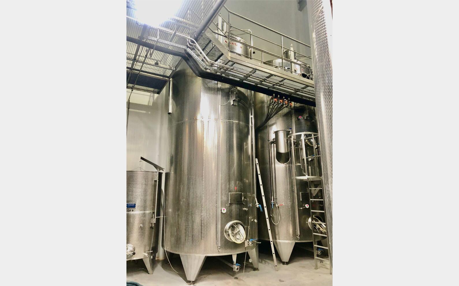 Cuve inox - Thermor&eacute;gul&eacute;e 270 HL (27 000 litres) LETINA