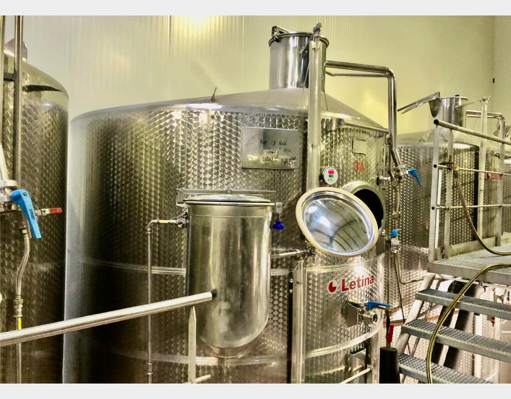 Stainless steel tank - Temperature controlled 250 HL (25 000 litres) LETINA