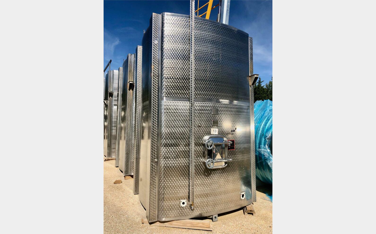 Rectangular stainless steel tank 150 HL (15 000 Litres) SKRLJ