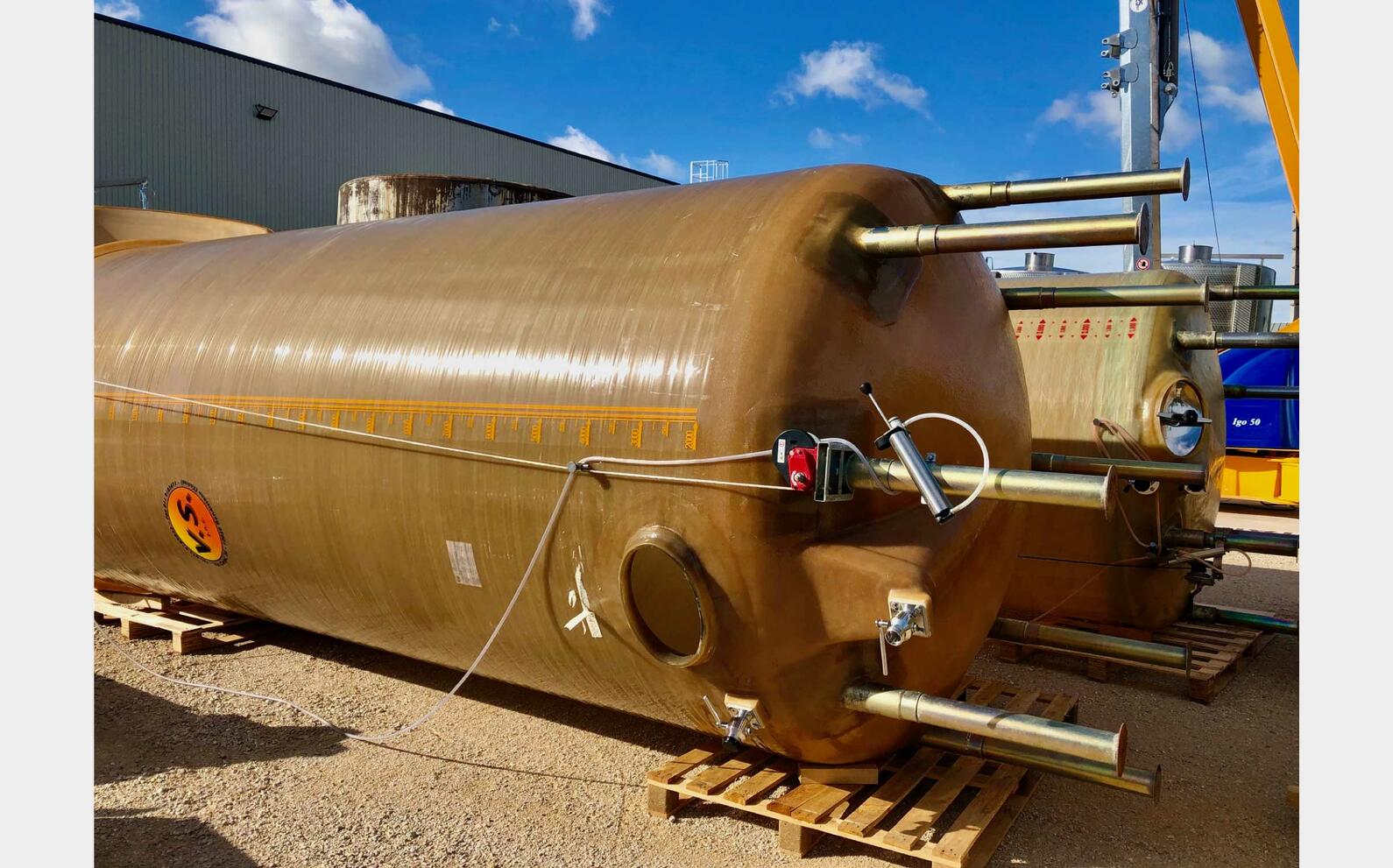 Cuve fibre - Chapeau flottant 250 HL (25 000 litres) VS